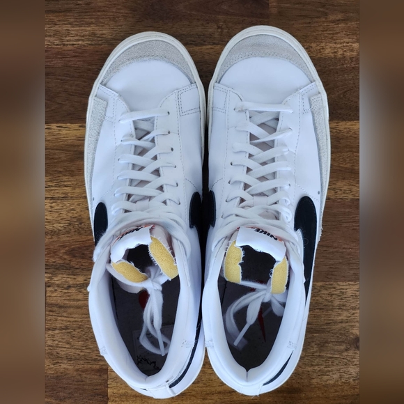 Nike blazer Mid 77 - Size M 10.5 / W 12 - Picture 3 of 5